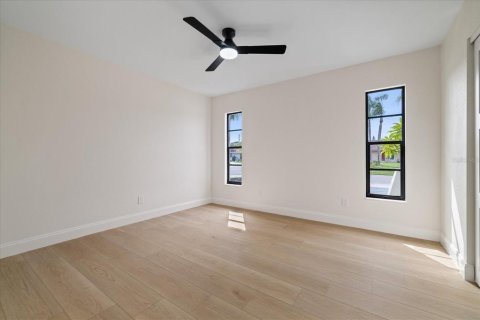 Villa ou maison à vendre à Holiday, Floride: 3 chambres, 129.32 m2 № 2388357 - photo 25