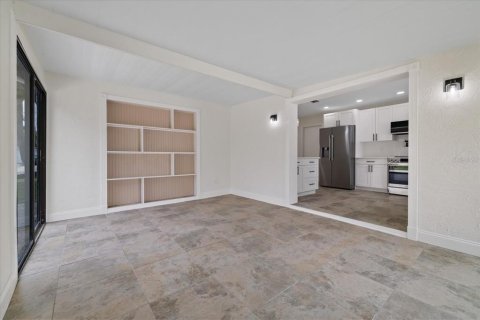 Villa ou maison à vendre à Holiday, Floride: 3 chambres, 129.32 m2 № 2388357 - photo 19