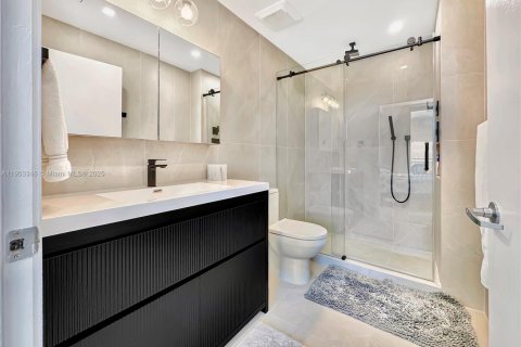 Condominio en alquiler en Miami Beach, Florida, 3 dormitorios, 114.27 m2 № 1954381 - foto 18