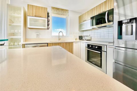 Condominio en alquiler en Miami Beach, Florida, 3 dormitorios, 114.27 m2 № 1954381 - foto 5