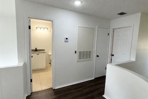 Touwnhouse à louer à Orlando, Floride: 3 chambres, 128.02 m2 № 2410032 - photo 3