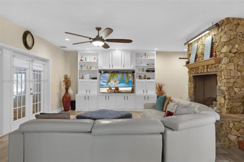 Casa en venta en Homestead, Florida, 5 dormitorios, 328.78 m2 № 1990958 - foto 29