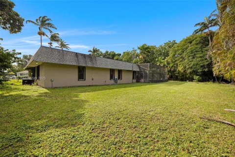 Casa en venta en Homestead, Florida, 5 dormitorios, 328.78 m2 № 1990958 - foto 10