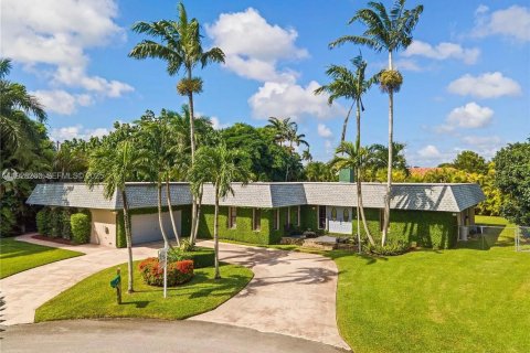 Casa en venta en Homestead, Florida, 5 dormitorios, 328.78 m2 № 1990958 - foto 1