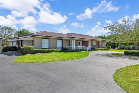 Купить виллу или дом в Хомстед, Флорида 3 спальни, 182м2, № 2041205 - фото 4