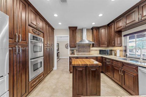 Купить виллу или дом в Хомстед, Флорида 3 спальни, 182м2, № 2041205 - фото 12