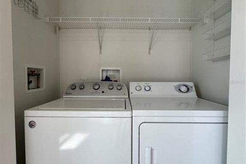 Снять в аренду виллу или дом в Хейнс-Сити, Флорида 3 спальни, 124.86м2, № 2091495 - фото 14
