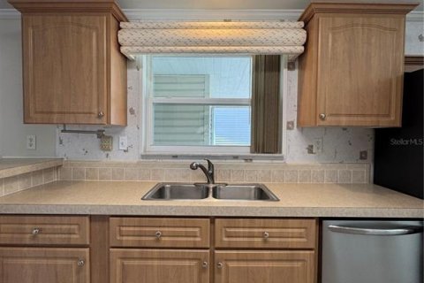 Снять в аренду виллу или дом в Хейнс-Сити, Флорида 3 спальни, 124.86м2, № 2091495 - фото 11