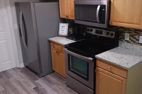 Casa en alquiler en Orlando, Florida, 3 dormitorios, 99.03 m2 № 1869836 - foto 3