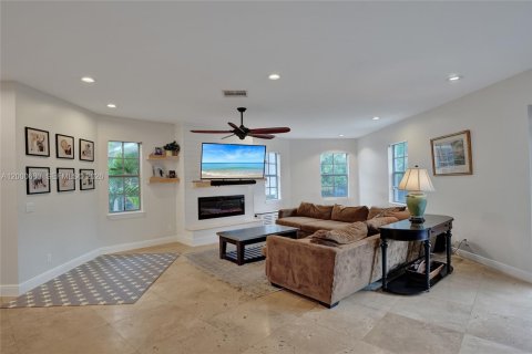 Casa en venta en Fort Lauderdale, Florida, 3 dormitorios, 244.33 m2 № 2065059 - foto 9
