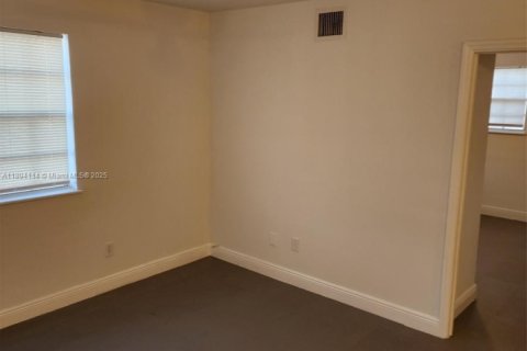 Condominio en venta en Opa-locka, Florida, 3 dormitorios, 98.1 m2 № 1945890 - foto 7