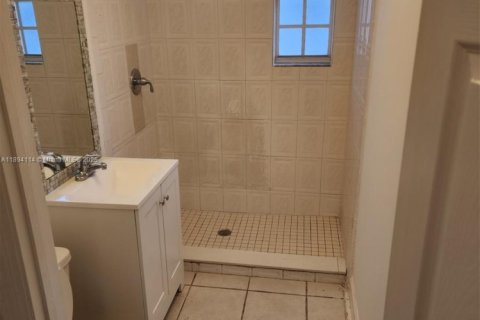 Condominio en venta en Opa-locka, Florida, 3 dormitorios, 98.1 m2 № 1945890 - foto 15