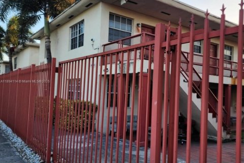 Condominio en venta en Opa-locka, Florida, 3 dormitorios, 98.1 m2 № 1945890 - foto 28
