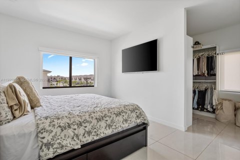 Casa en venta en Florida City, Florida, 5 dormitorios, 176.7 m2 № 2058885 - foto 29