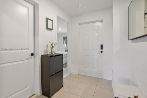 Casa en venta en Florida City, Florida, 5 dormitorios, 176.7 m2 № 2058885 - foto 30