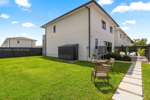 Casa en venta en Florida City, Florida, 5 dormitorios, 176.7 m2 № 2058885 - foto 8