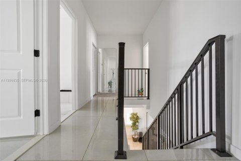 Casa en venta en Florida City, Florida, 5 dormitorios, 176.7 m2 № 2058885 - foto 18