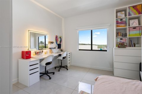 Casa en venta en Florida City, Florida, 5 dormitorios, 176.7 m2 № 2058885 - foto 24