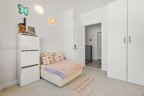 Casa en venta en Florida City, Florida, 5 dormitorios, 176.7 m2 № 2058885 - foto 23