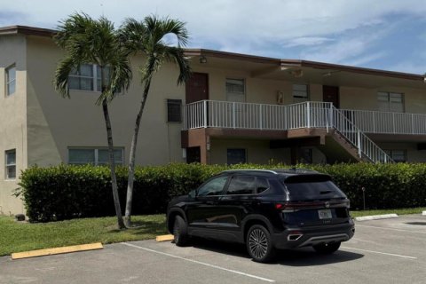 Copropriété à vendre à Margate, Floride: 2 chambres, 91.97 m2 № 2270549 - photo 2