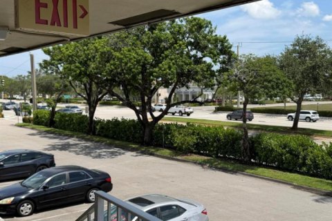 Copropriété à vendre à Margate, Floride: 2 chambres, 91.97 m2 № 2270549 - photo 4