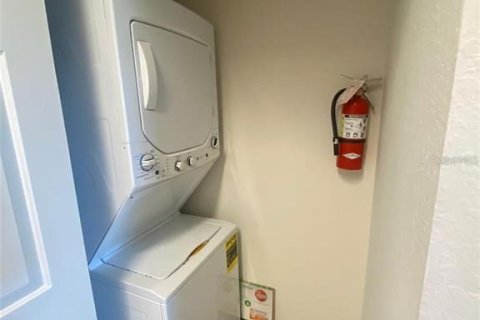 Condominio en alquiler en Orlando, Florida, 1 dormitorio, 62.62 m2 № 1765591 - foto 11