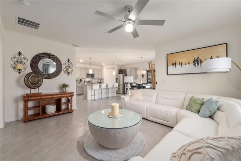 Villa ou maison à vendre à Ocala, Floride: 4 chambres, 169.73 m2 № 2149438 - photo 13