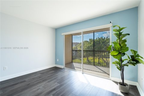 Copropriété à vendre à Pembroke Pines, Floride: 2 chambres № 2025558 - photo 4