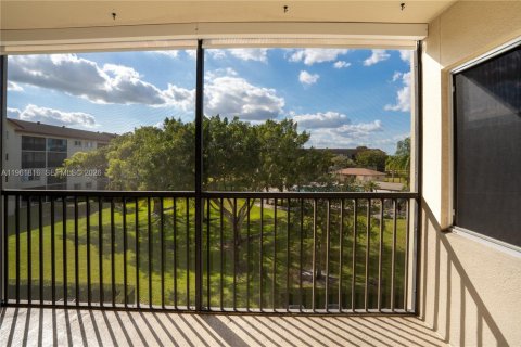 Copropriété à vendre à Pembroke Pines, Floride: 2 chambres № 2025558 - photo 25