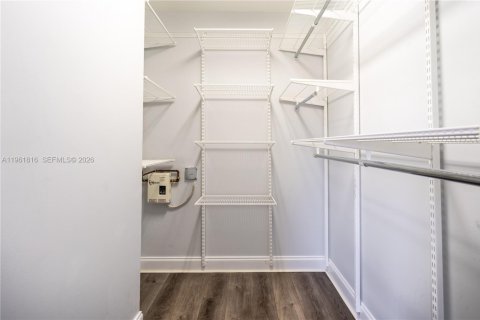 Copropriété à vendre à Pembroke Pines, Floride: 2 chambres № 2025558 - photo 21