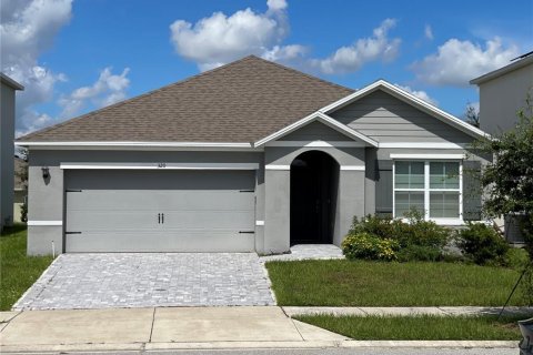 House in Haines City, Florida 3 bedrooms, 160.26 sq.m. № 2376603