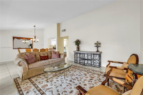 Casa en venta en Deerfield Beach, Florida, 2 dormitorios, 135.27 m2 № 1943894 - foto 14