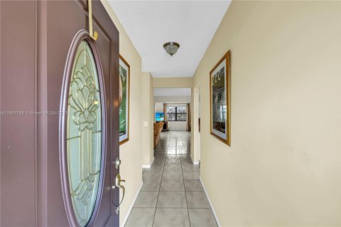 Casa en venta en Deerfield Beach, Florida, 2 dormitorios, 135.27 m2 № 1943894 - foto 5