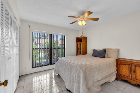 Casa en venta en Deerfield Beach, Florida, 2 dormitorios, 135.27 m2 № 1943894 - foto 19