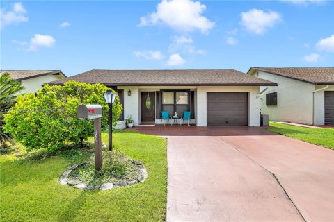 Casa en venta en Deerfield Beach, Florida, 2 dormitorios, 135.27 m2 № 1943894 - foto 2