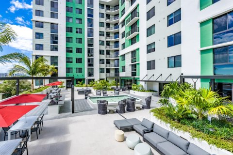 Copropriété à louer à Miami, Floride: 2 chambres, 82.96 m2 № 2154365 - photo 6