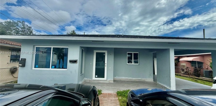 Casa en Miami, Florida 2 dormitorios, 266.54 m2 № 1992794
