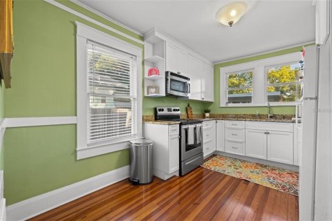 Casa en alquiler en Tampa, Florida, 4 dormitorios, 164.25 m2 № 1761088 - foto 10