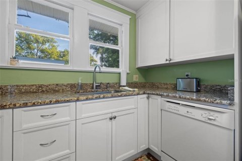 Снять в аренду виллу или дом в Тампа, Флорида 3 комнаты, 164.25м2, № 1761088 - фото 11