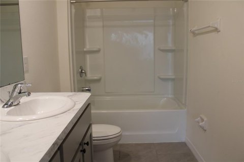 Casa en alquiler en Bradenton, Florida, 5 dormitorios, 225.57 m2 № 1781121 - foto 25