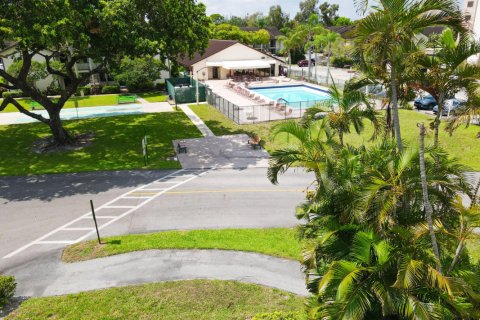 Condominio en venta en Lake Worth, Florida, 2 dormitorios, 110.18 m2 № 1207294 - foto 1