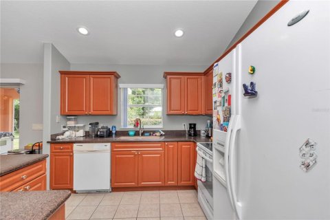House in Summerfield, Florida 3 bedrooms, 133.69 sq.m. № 1810939 - photo 9