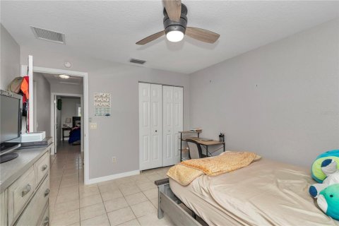 House in Summerfield, Florida 3 bedrooms, 133.69 sq.m. № 1810939 - photo 19