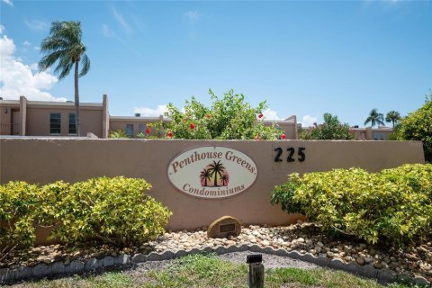 Copropriété à vendre à Largo, Floride: 3 chambres, 169.08 m2 № 2296585 - photo 2