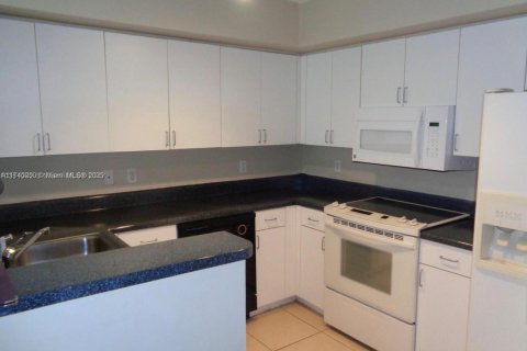 Condominio en venta en Coconut Creek, Florida, 1 dormitorio, 65.31 m2 № 2077179 - foto 6