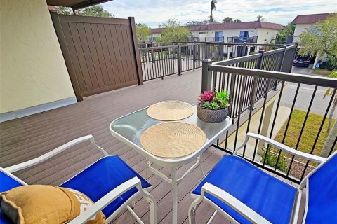 Townhouse in Sarasota, Florida 2 bedrooms, 102.56 sq.m. № 1913473 - photo 18