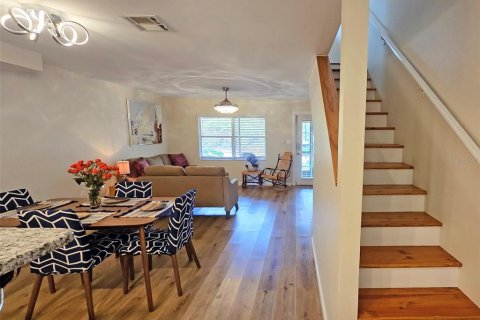 Townhouse in Sarasota, Florida 2 bedrooms, 102.56 sq.m. № 1913473 - photo 7