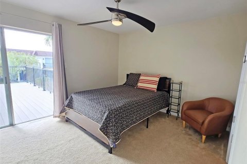 Townhouse in Sarasota, Florida 2 bedrooms, 102.56 sq.m. № 1913473 - photo 20