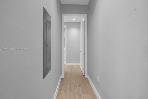 Condo in Miami, Florida, 3 bedrooms  № 1474822 - photo 24