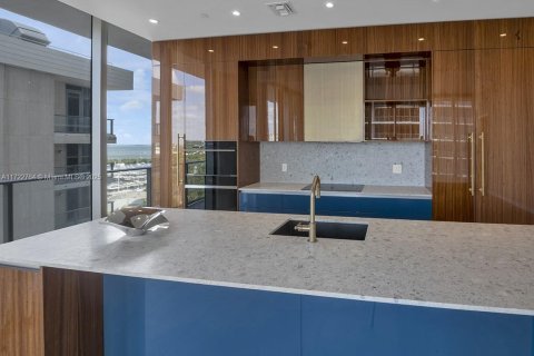 Condo in Miami, Florida, 3 bedrooms  № 1474822 - photo 12